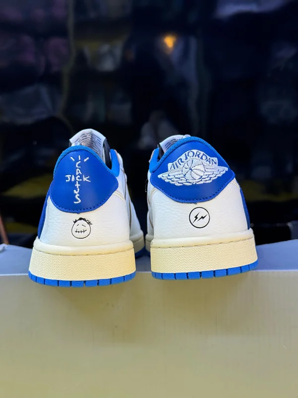 Travis Scott ❌Fragment ❌ Nike Air Jordan 1       “ MILLITARY BLUE ” additional