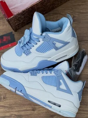 Jordan 4 – University Blue